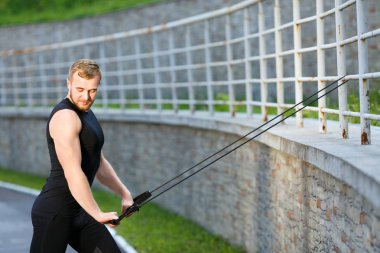 Adam genişletici ile eğitim