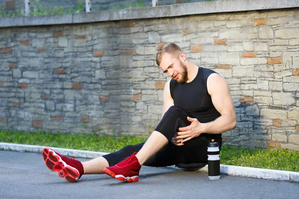 Bacak kadar limbering sporcu 