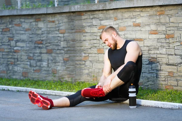 Bacak kadar limbering sporcu 