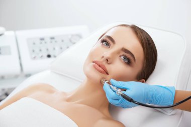 doctordoing mekanik elmas parlatma ile peeling