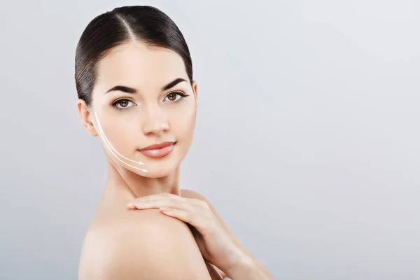 Young female with clean fresh skin — Stock Photo, Image