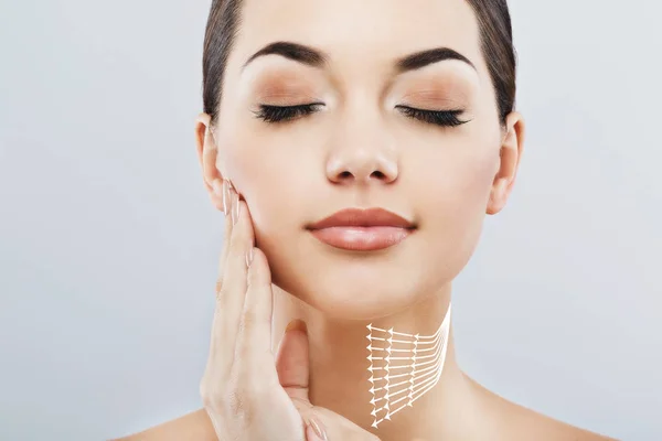 Young female with clean fresh skin — Stock Photo, Image
