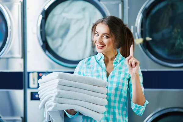 Taze yumuşak keten kadınla 