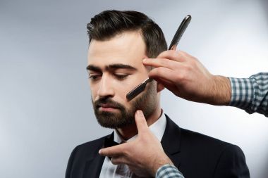 Berber Dükkanı çekici adam