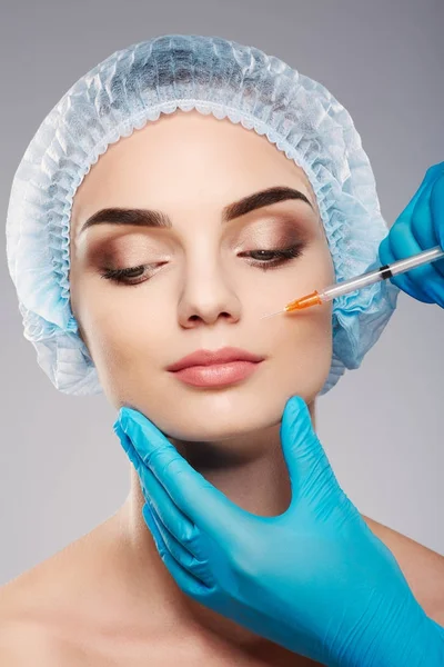 Girl doing procedures at clinic — Stock Photo, Image