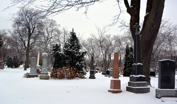 Vecchio Cimitero Con Neve Inverno — Foto Stock