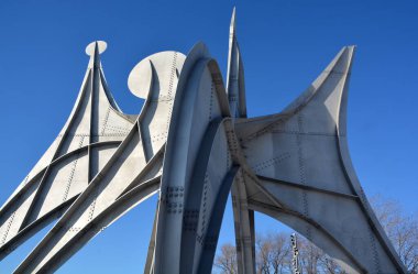 MONTREAL CANADA 05 17: Alexander Calder heykeli L 'Homme French (