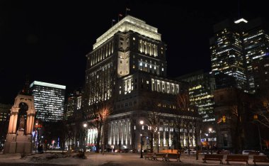 MONTREAL QUEBEC CANADA 01 22 2019: Montreal Kanada 'da Sunlife Building 1155 Metcalfe Caddesi' ndeki tarihi bir ofis binasıdır..