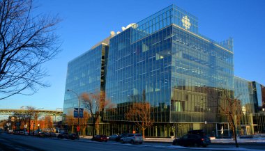 MONTREAL CANADAAL 12 20 2019: Kanada 'nın Fransız dili medya ve dijital üretimi için yaratıcı merkezinin yapım aşamasında olan Radio-Canada 2020 yılında yeni yayın merkezine taşınacak..