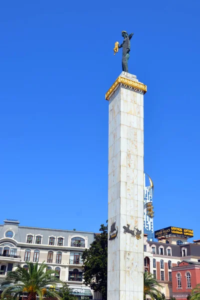 Batumi Georgia 2019 Medea Szobor Médea Görög Mitológia Kolkhiai Hercegnőjének — Stock Fotó