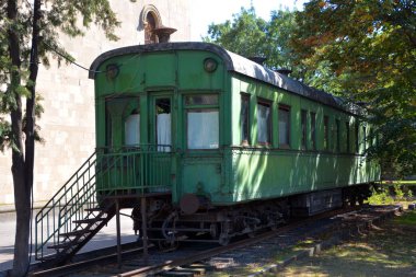 GORI, GEORGIA, 09 12 2019: Kişisel zırhlı Stalin 'in tren vagonu Joseph Stalin' in doğduğu yer olan Gori, Georgia 'daki müzesinde.
