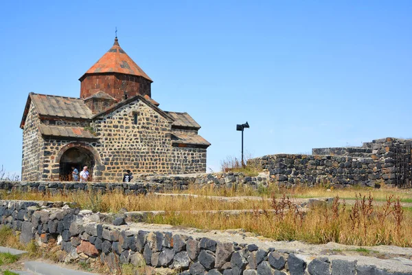 Sevan Armenia 2019 Sevanavank Complesso Monastico Situato Una Penisola Sulla — Foto Stock