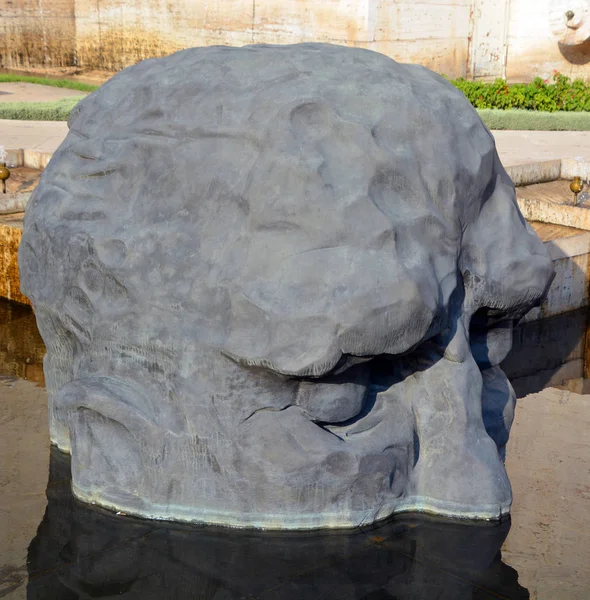 Erevan Armenia Les Fontaines Piscine Avec Sculpture Tête Homme Dans — Photo