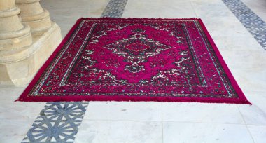 SHAMAKHI AZWEIJAN 09 07 19: Shamakhi Juma Camii 'nin veya Şah İnşaat Camii' nin Cuma Camii 'nin içinde 743-744, Tiflis' ten gelen jeolojik bir komisyonun araştırmasına dayanıyor.