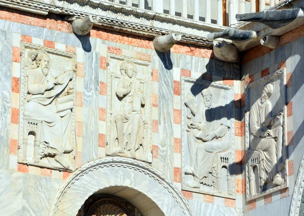 Statue Emperor Fatherland City Barcelona — Stock Photo, Image