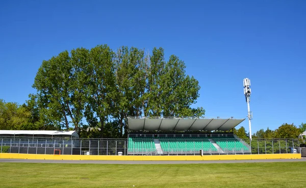 Estádio Moderno Dia Ensolarado — Fotografia de Stock