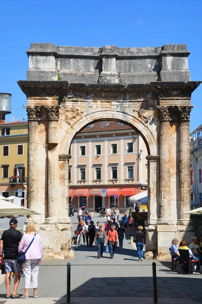 Pula Kroatien April 2016 Das Goldene Tor Wurde Zwischen Den — Stockfoto