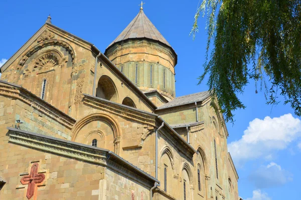 スヴェティスコヴェリ大聖堂 スヴェティスコヴェリだいどう グルジア正教会の大聖堂である — ストック写真