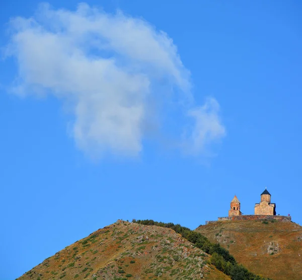 Berglandschaft Von Kazbegi Georgien Der Berg Kasbegi Liegt Den Nordhängen — Stockfoto