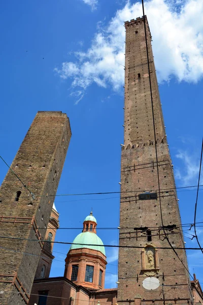 Blick Auf Den Alten Turm Der Georgs Kirche Bologna Italien — Stockfoto