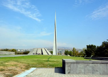 YEREVAN ARMENIA 09: 19: Tsitsernakaberd Ermeni Soykırımı Anıtı, Ermenistan 'ın 1915' te Ermeni Soykırımı kurbanlarına adanmış resmi anıtıdır.