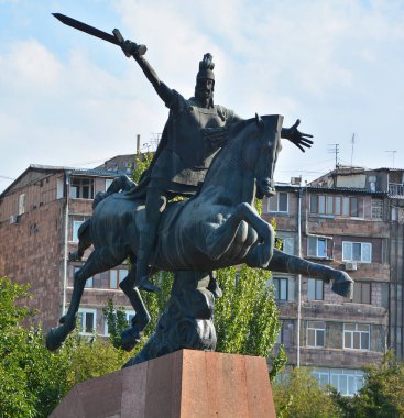 YEREVAN ARMENIA 09 10 19: Vardan Mamikonian heykeli Ermeni askeri lideri, şehit ve Ermeni Kilisesi aziziydi.
