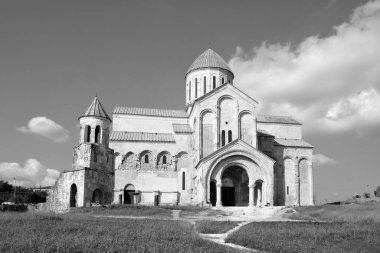 Eski kasabadaki büyük kilise.