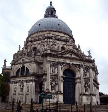 Aziz Nicholas 'ın Bazilikası