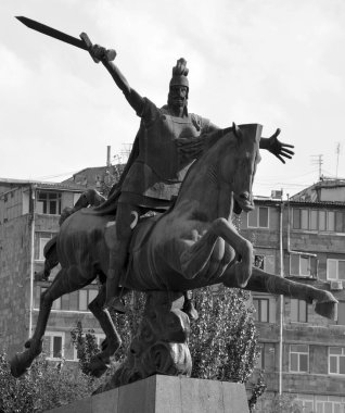 YEREVAN ARMENIA 09 10 19: Vardan Mamikonian heykeli Ermeni askeri lideri, şehit ve Ermeni Kilisesi aziziydi.
