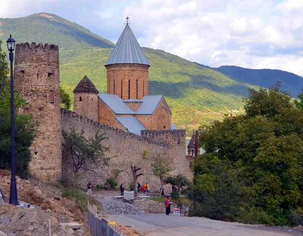 Середньовічний Замок Горах Кавказу — стокове фото