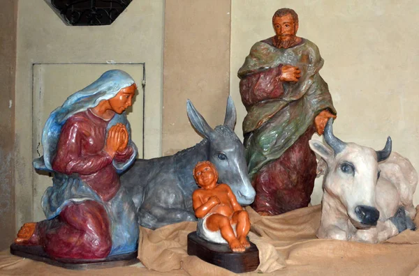 Image Sculpture Family Nativity Christ – stockfoto