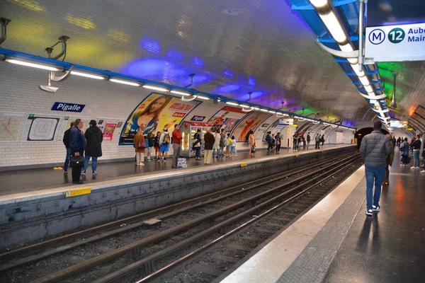 Metrostation Parijs Frankrijk — Stockfoto