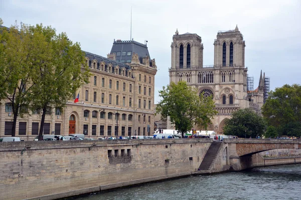 París Francia Julio 2016 Una Vista Del Sena Catedral Notre —  Fotos de Stock