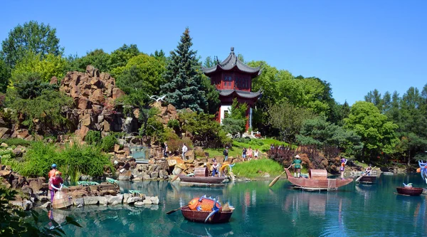 Bonito Jardim Hinese Com Lago Parque Infantil — Fotografia de Stock