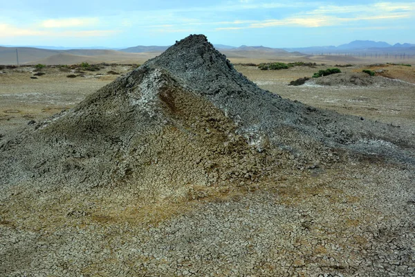 Paisagem Área Qobustan Parque Nacional Azerbaijão Paisagem Deserto Picos Vulcões — Fotografia de Stock