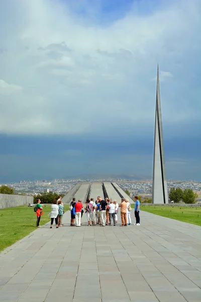 Yerevan Armenia Spire Tsitsernakaberd Armenian Genocide Memorial Complex Memoriale Ufficiale — Foto Stock