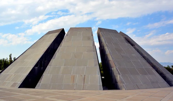 Yerevan Armenia Complesso Commemorativo Del Genocidio Armeno Tsitsernakaberd Memoriale Ufficiale — Foto Stock