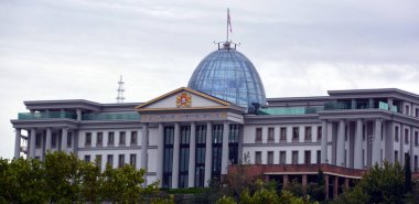 TBILISI GEORGIA 09 08 19: Gürcistan Başkanlık Sarayı, Gürcistan Başkanlık Konutu ve Avlabari Başkanlık Konutu, Gürcistan Cumhurbaşkanı 'nın yürütme organı..