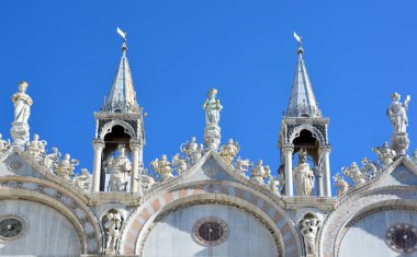 Venedik 'teki ünlü St. Mark katedralinin manzarası