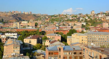 YEREVAN ARMENIA 09 10 19: Erivan şehir binası, bazen Ermenistan 'ın başkenti ve en büyük şehridir.