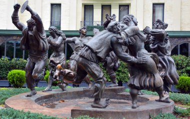 TBILISI GEORGIA 09 12 19: Bir Çocuk Sanat Galerisi önünde 
