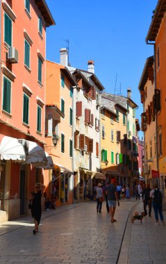 Avrupa 'daki eski Stockholm şehrinin sokak manzarası