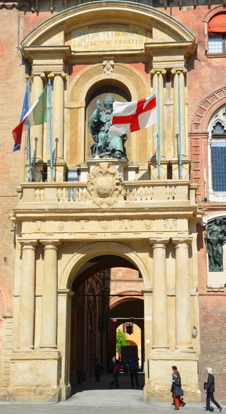 Italia Ayuntamiento Bolonia Construyendo Puerta Principal — Foto de Stock