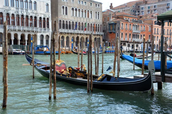 Venice Itália Maio 2012 Detalhe Gôndola Pelo Grande Canal Veneza — Fotografia de Stock