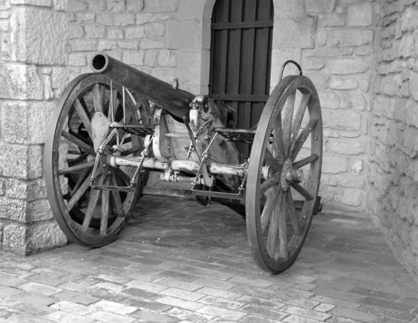 Old Gun Brick Building — Stock Photo, Image