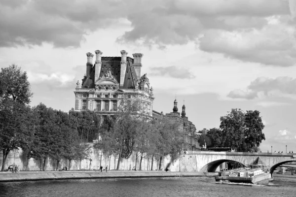 Paris Fransa Nın Eski Bir Kasabasındaki Seine Katedrali — Stok fotoğraf