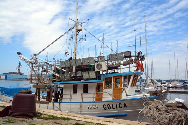 Vieux Bateau Pêche Dans Port Ville — Photo