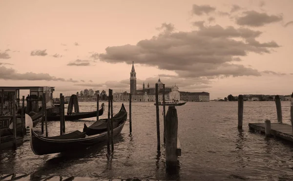 Gondolas Canal Venice — Stock Photo, Image