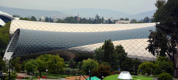 Tbilisi Georgia 2019 Muziektheater Tentoonstellingsruimte Het Gebouw Bestaat Uit Twee — Stockfoto