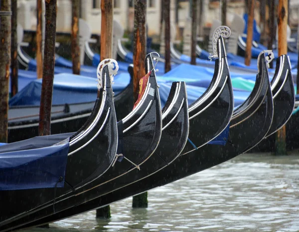 Gondola Nagy Csatornán Velencében Olaszországban — Stock Fotó